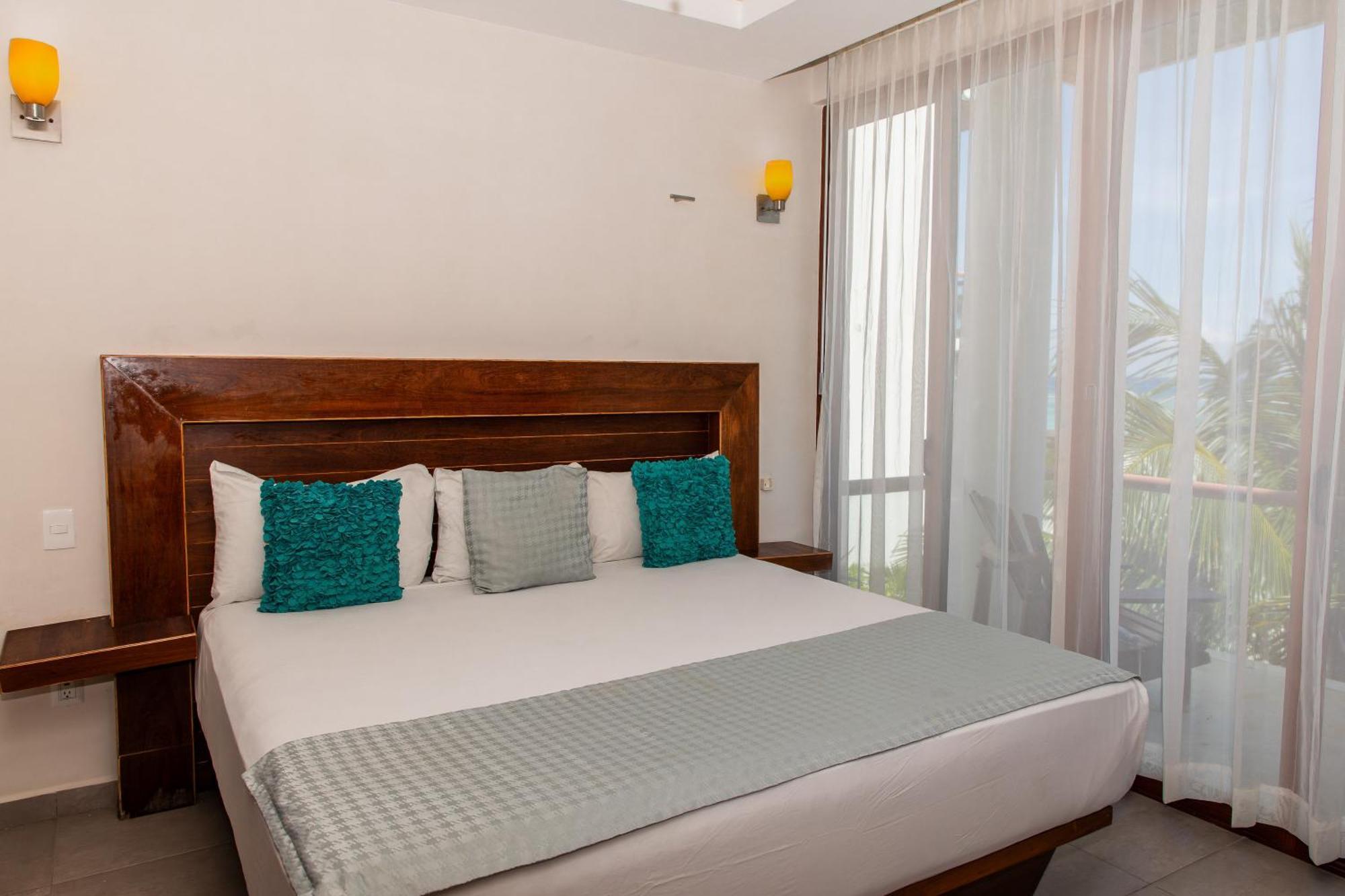 Aquastar Hotel & Apartments มาอาอวล ภายนอก รูปภาพ