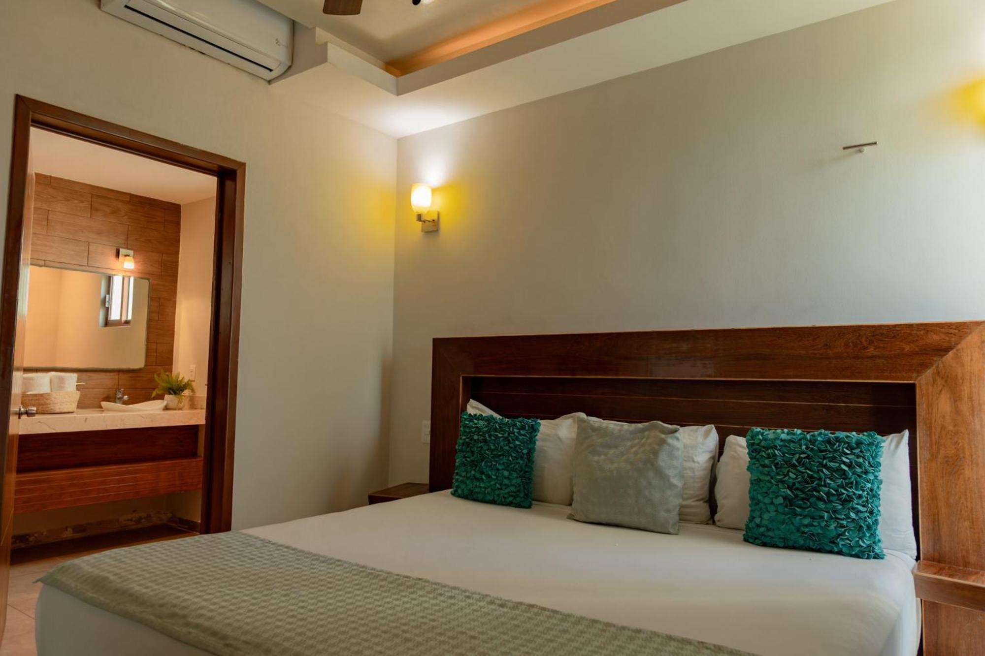 Aquastar Hotel & Apartments มาอาอวล ภายนอก รูปภาพ