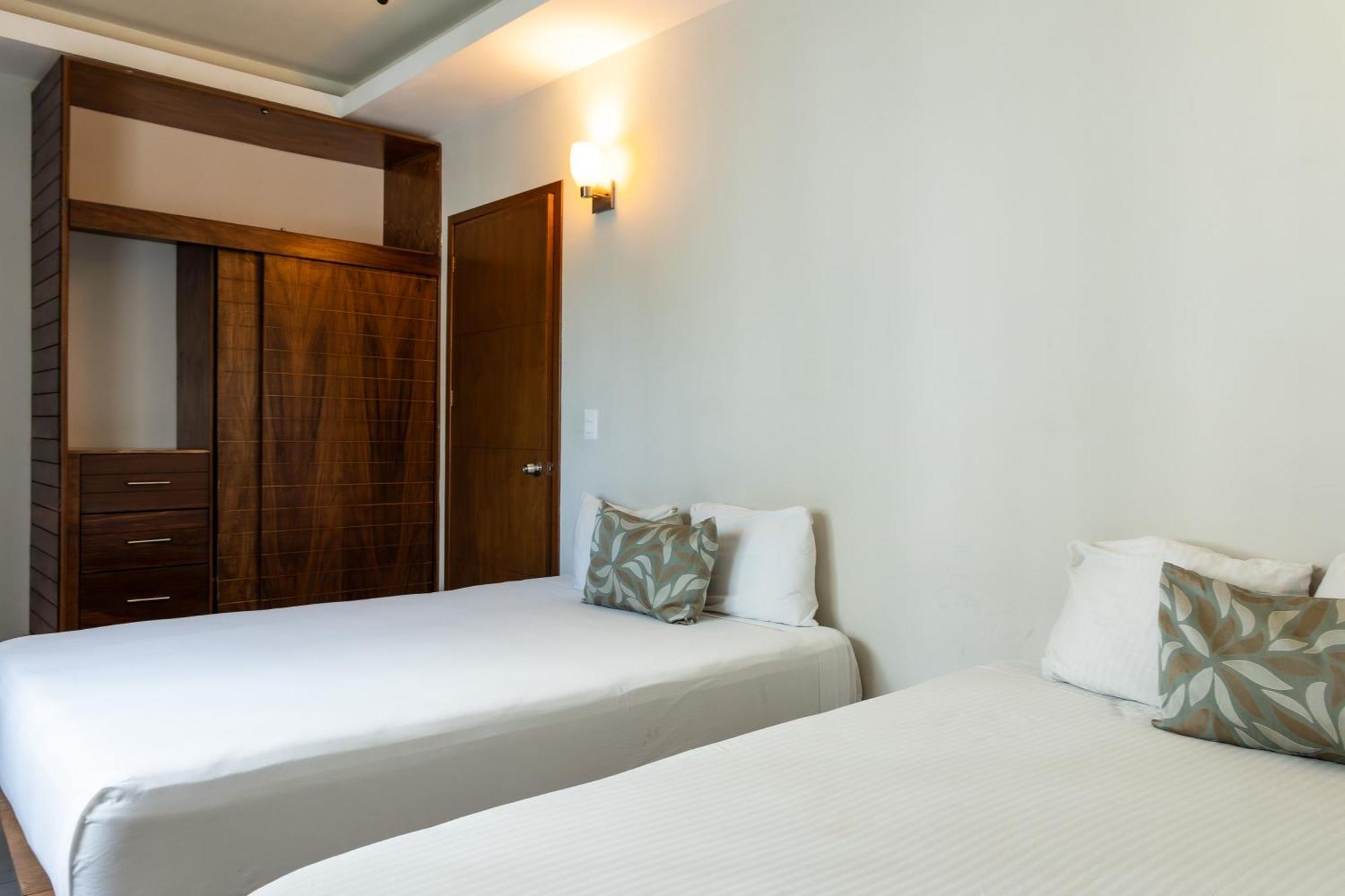 Aquastar Hotel & Apartments มาอาอวล ภายนอก รูปภาพ
