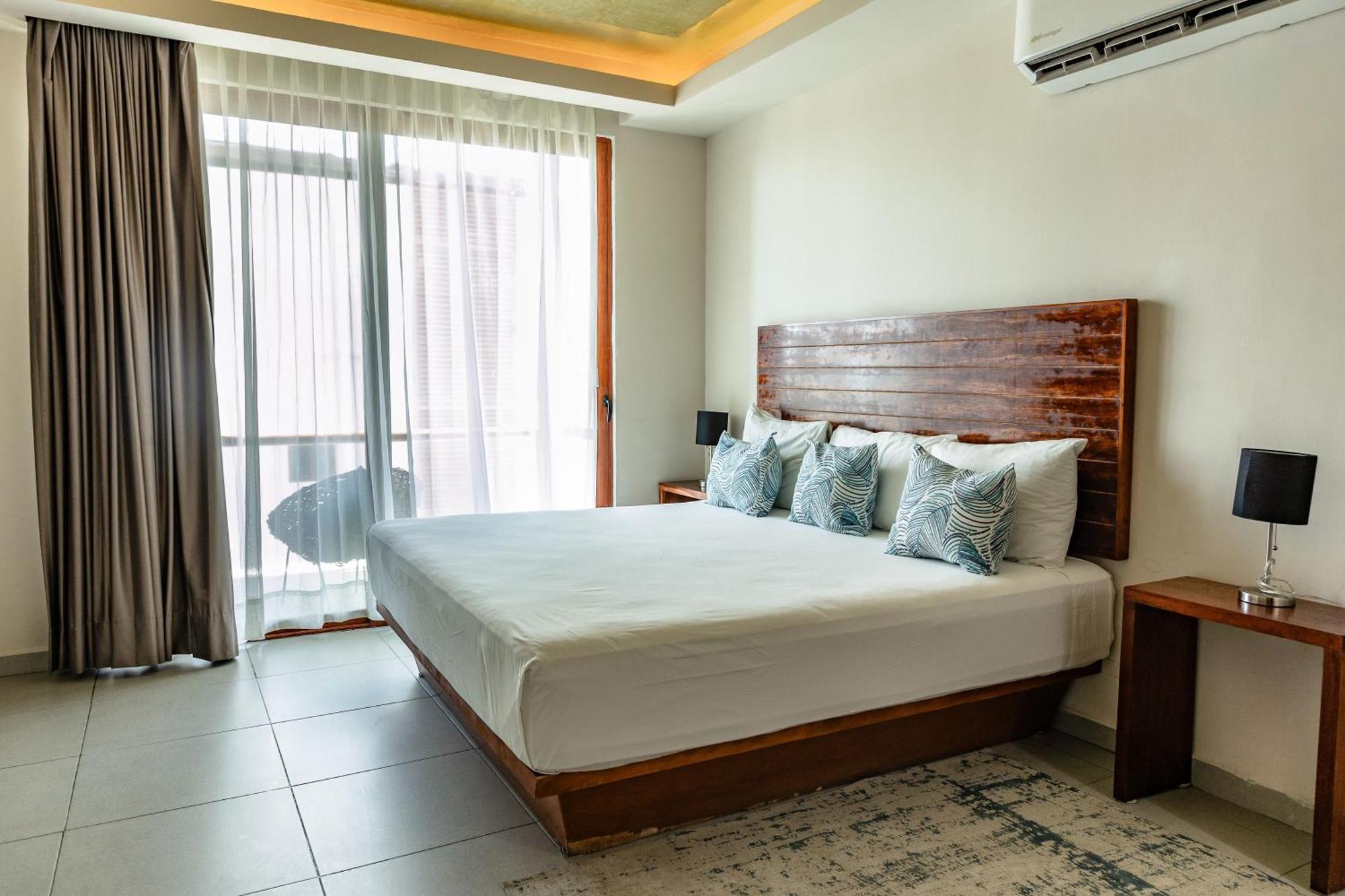 Aquastar Hotel & Apartments มาอาอวล ภายนอก รูปภาพ