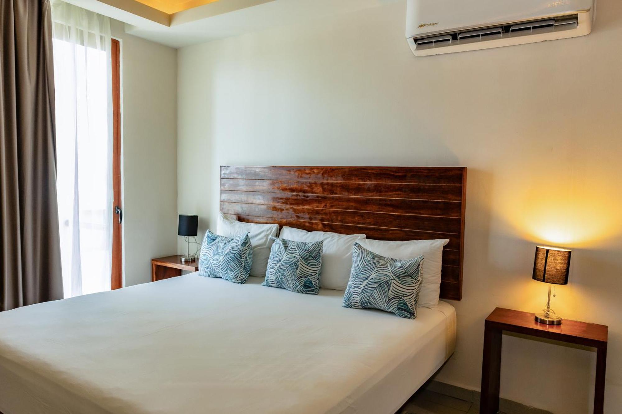 Aquastar Hotel & Apartments มาอาอวล ภายนอก รูปภาพ