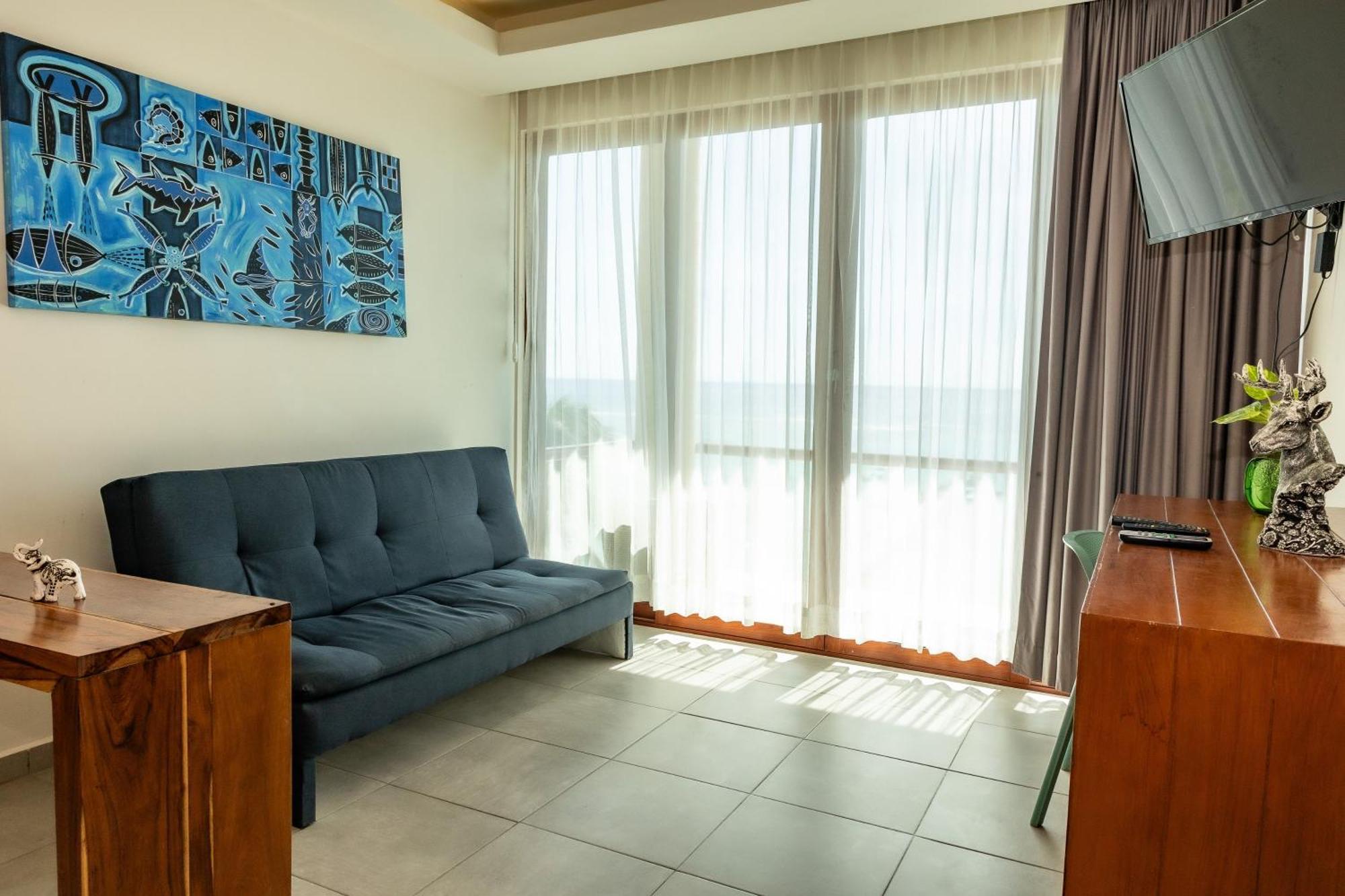 Aquastar Hotel & Apartments มาอาอวล ภายนอก รูปภาพ