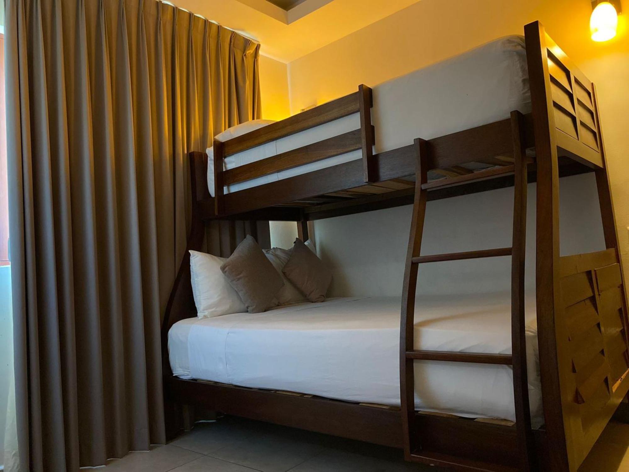 Aquastar Hotel & Apartments มาอาอวล ภายนอก รูปภาพ